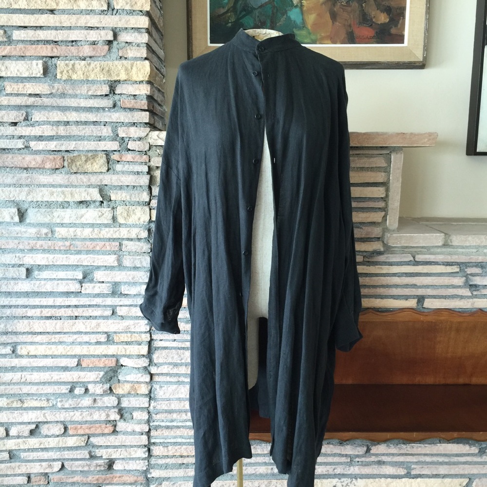 Beautiful Eskandar black linen tunic, duster, top